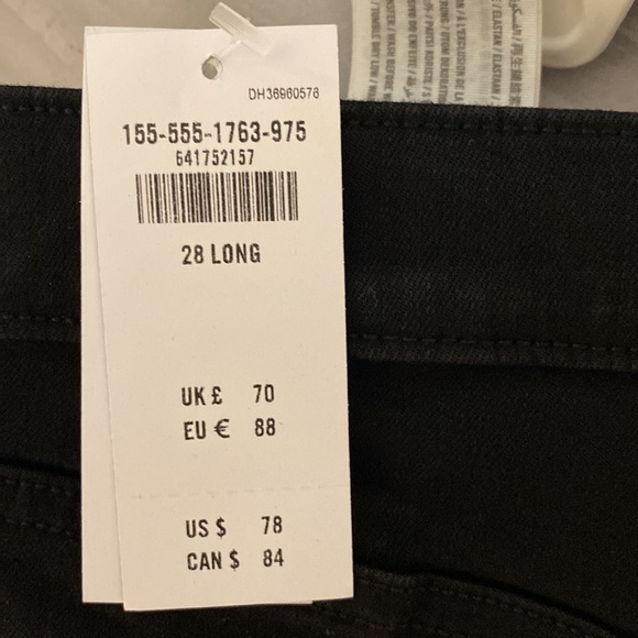 Abercrombie Ultra High Rise black jeans, chewed hem. Never worn, tags still on - Picture 3 of 3